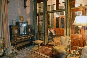 Chapslee Hotel - Image 3