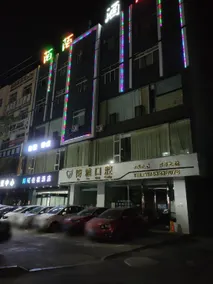 Momo Hotel - Image 4
