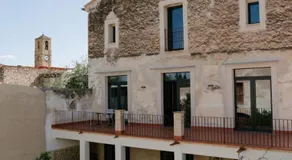 Ca Escoda Historic House in Wine Country - Image 2
