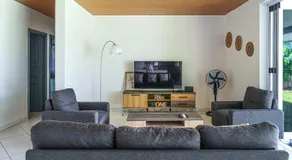 3BR Beachfront Villa Steps from the Lagoon - Image 2