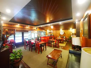 Mountain Lodge Hotel and Restaurant - Image 2
