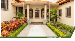 Villa El Retiro Luxury Property - Image 4