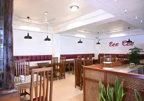 THE EEE CEE HOTEL - Image 2