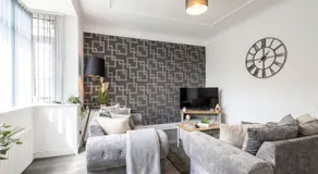 Spacious & Bright 3 Bedroom House in St Helens - Image 2