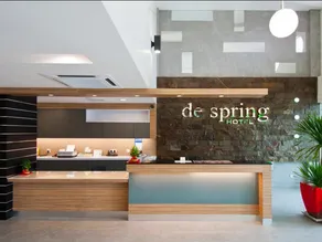 De Spring Hotel - Image 4