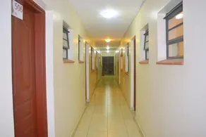 Budget elegant apartment in the city centre - Image 4