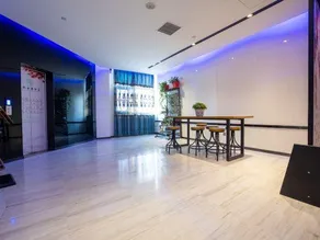 Qingfeng Bailu Hotel (Zhengzhou Erqi Wanda Plaza) - Image 5