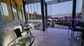 SAPA Studios & Apartments - Image 4