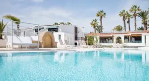 THE CLUB - Accommodation - Dining - Events - Image 5