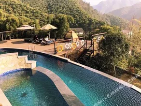 West Time Hot Spring Hostel - Image 3