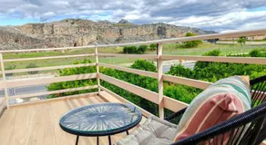 Cyclopean View Suites - Image 3