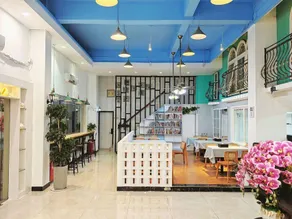 Summer Hotel (Shangchuanfei Beach) - Image 4