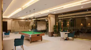 Demure -Razin Serviced Apartments - Image 4