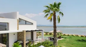 Flamingo View Suites & Villas - Image 3