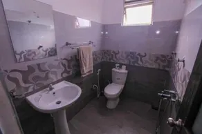 Mermaids Inn - Image 2