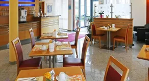 Hotel Graf Lehndorff zur Messe - Image 5