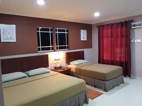 OYO 90642 Twin Mutiara Chalet & Homestay - Image 2