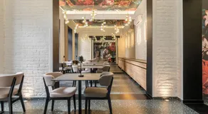 URBAN HOTEL - Image 2