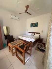 Evergreen Heights Home Stay - Image 5
