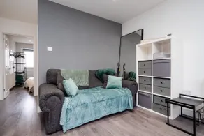 Relaxing Annexe | With Garden Access & Parking - Image 2