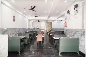 Hotel Shree Vinayak Palace - Image 2