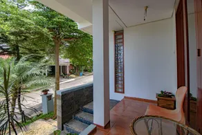 Family Only Villa with Private Pool & Hill View- De Reiz Dago Syariah 3BR - Image 5