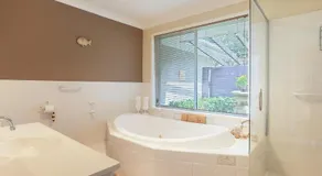 'Serenity', 7 Mulloway Place - Maison paisible avec climatisation Netflix et WIFI - Image 2