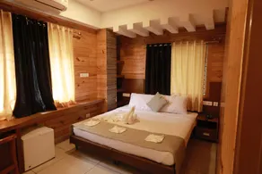 CMK GULMOHAR SUITES - Image 4