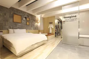 Hotel OSCAR - Image 2