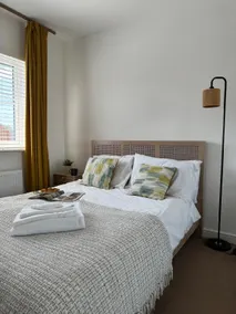 Stunning 3 bed house - Wantage - Image 2