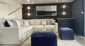 Luxury and Style - The Garden Room - Image 2