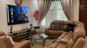 THE AFRICAN PALACE- Free Airport Pick up - High Speed Starlink WiFi - Car Rental - Image 3