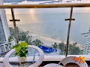 Full Sea View Country Garden Danga Bay 6-13pax Smart TV 70inch-Netflix - Image 5