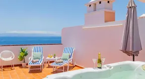 Penthouse Apt with Jacuzzi by Dream Homes Tenerife - Image 3