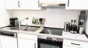 Wolfsbau - Privates Gästezimmer - Zentrum, HBF, Zoo - Image 3