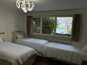 2BDR Apt with See View - Free Parking - Image 5