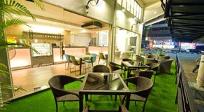 Riverside Boutique Hotel - Image 4