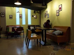 Chengdu Walking Season Hostel - Image 4