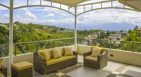 Daily Home Villa Dago - Image 4