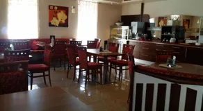 Hotel Checkin - Image 5