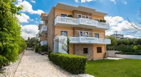 Aphrodite Apartments - Image 3