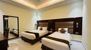 Uni Resort - Image 3