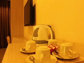Clover Hotel - Image 5