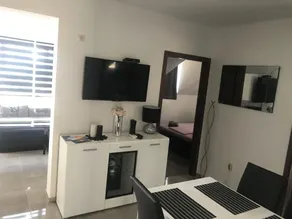 Comfortable 2 Bedroom Apartment - Image 5