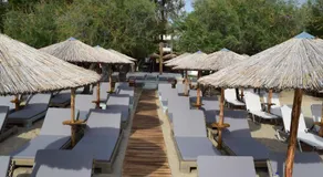 Astri Hotel - Image 3