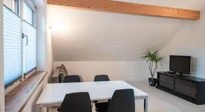 Schöne Dachgeschosswohnung - Image 3
