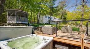Lakefront Retreat Hot Tub Outdoor Sauna Dock Swim Stunning Views! - Image 4