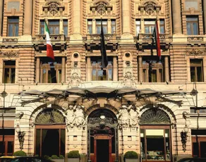Triple M Hotel - Image 3