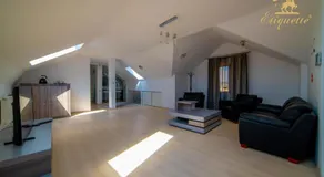 Villa Etiquette - Image 2