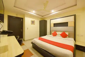Hotel O by OYO Tip Top Plaza - Image 2